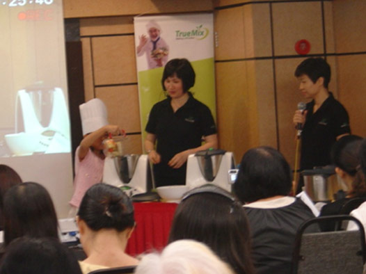 Cooking Demo by Thermomix Junior Chefs